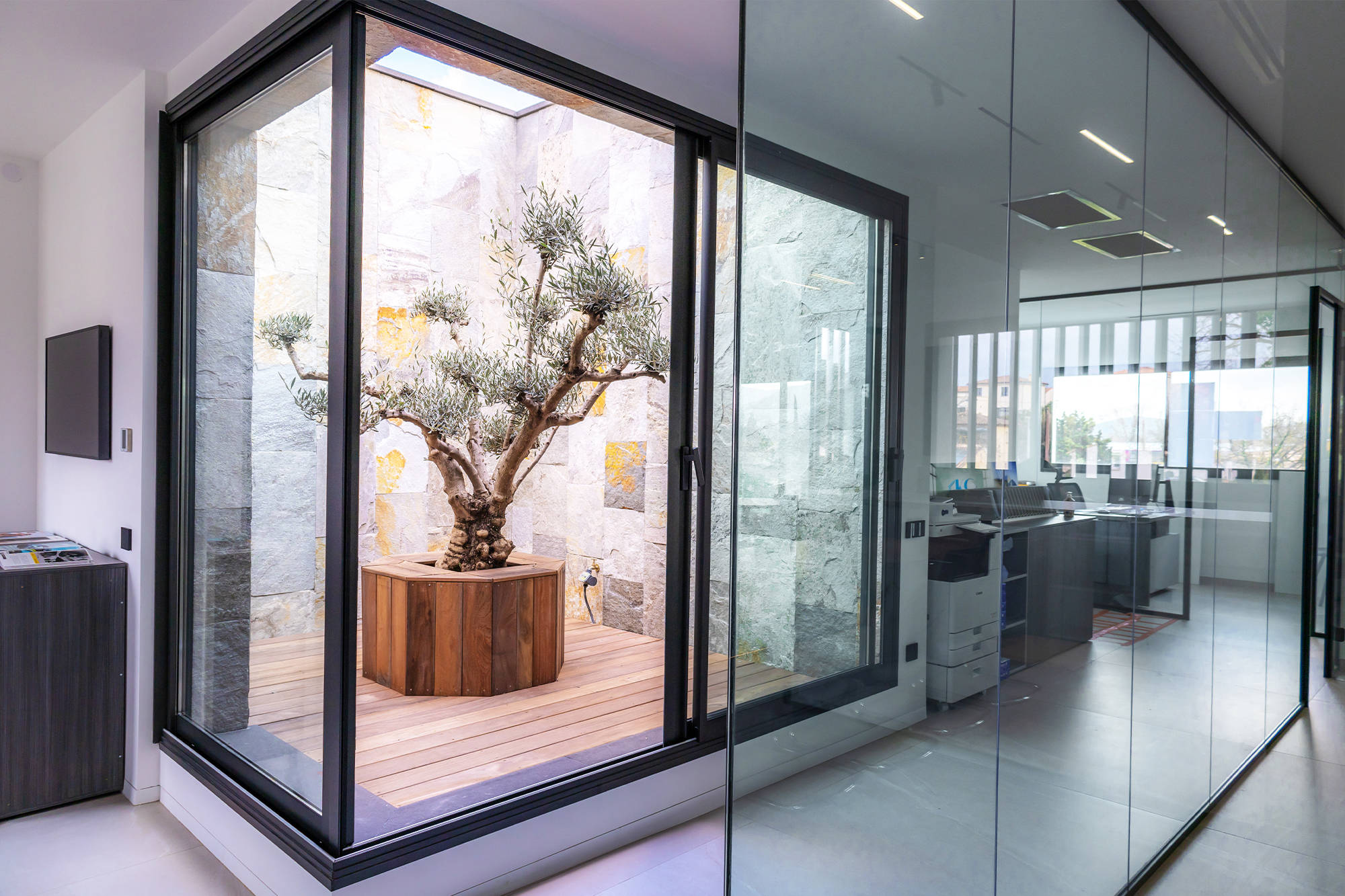 KO SUD CONSTRUCTION - Contact