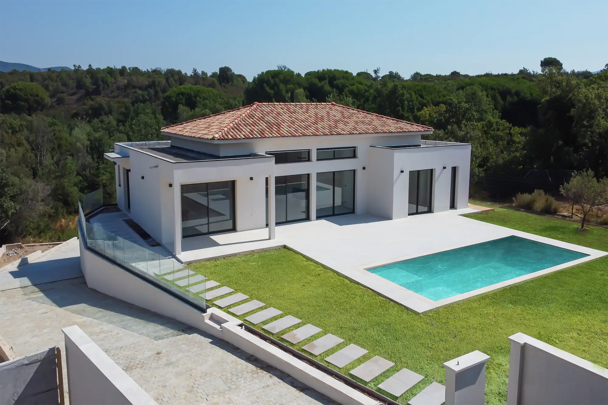 Villa Neuve  + Piscine à la vente Var par KO Sud Construction