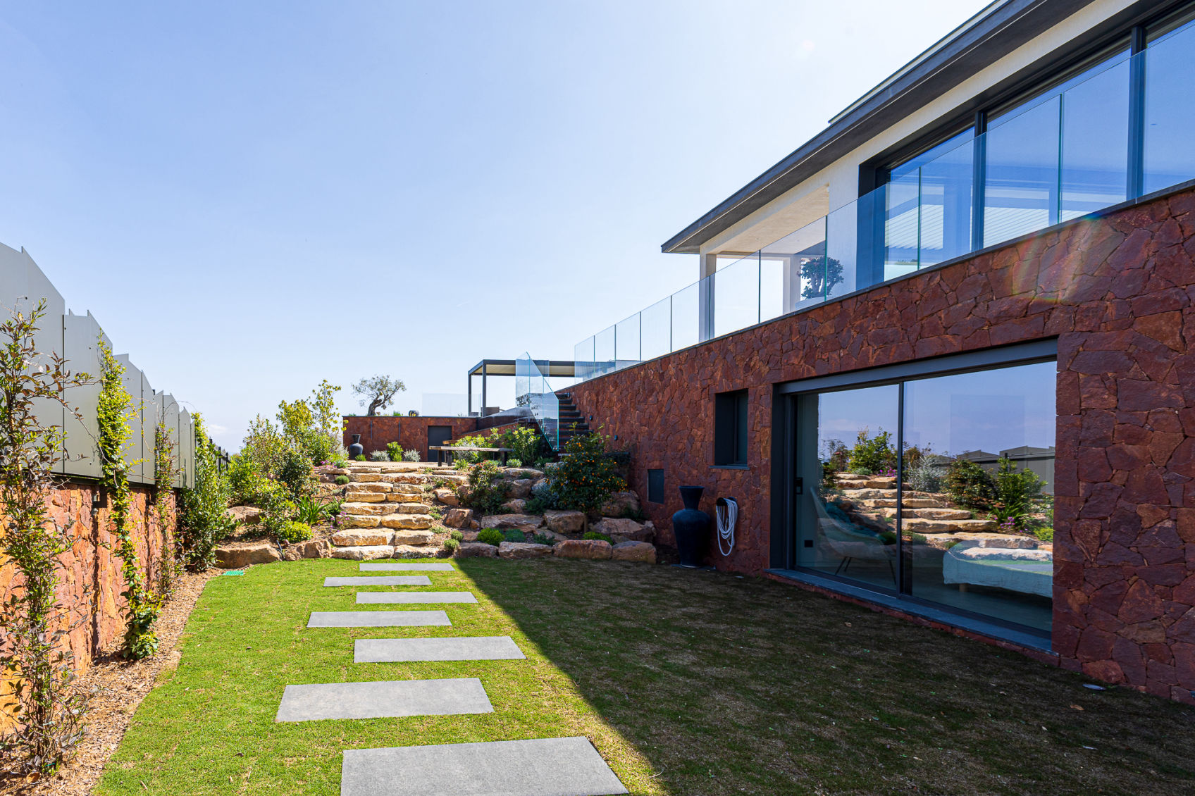 Luxury Villa builder on Cannes